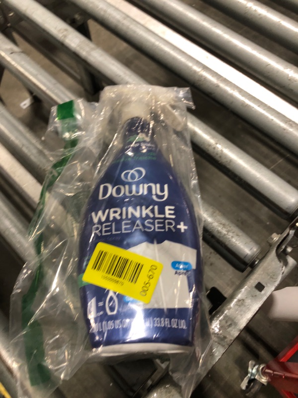 Photo 1 of ** ONLY ONE** Downy Wrinkle Releaser Spray, All In One Formula, Removes Wrinkles, Static and Odor Eliminator, Crisp Linen Scent, 33.8 Fl Oz, Pack of 2 (Packaging May Vary)