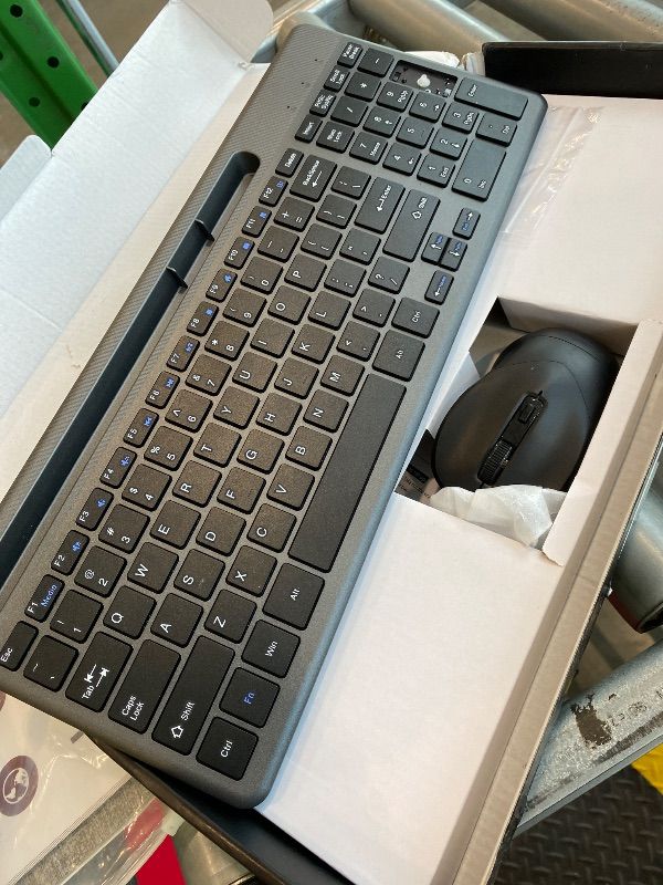 Photo 1 of *Minor Damaged*
Wireless Keyboard and Mouse, Ergonomic Keyboard Mouse with Phone Holder, 2.4GHz Cordless Keyboard Mouse for Mac, Windows, PC, Laptop ?Black?