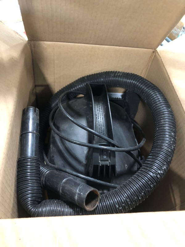 Photo 1 of ** VERY USED/ DIRTY** WORKSHOP Wet/Dry Vacs Shop Vacuum WS0255VA 2.5-Gallon 1.75 Peak HP Portable Wet Dry Vacuum Cleaner with Filter Bag, Hose and Attachments for Cleaning in the Home