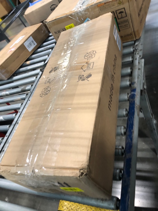 Photo 1 of ** BRAND NEW ITEM / MANUAL AND HARDWARE INCLUDED** 29.5 ‘’ 4-Light Kitchen Chandeliers Over Table, Farmhouse Black Dining Room Light Fixture, Linear Rustic Wood Ceiling Pendant Island Light Fixtures with Metal Lampshade, Height Adjustable