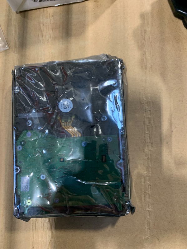 Photo 1 of ***** S/N SYJDK10D   ****** Western Digital 26TB WD Red Pro NAS Internal Hard Drive HDD - 7200 RPM, SATA 6 Gb/s, CMR, 512 MB Cache, 3.5" - WD260KFGX