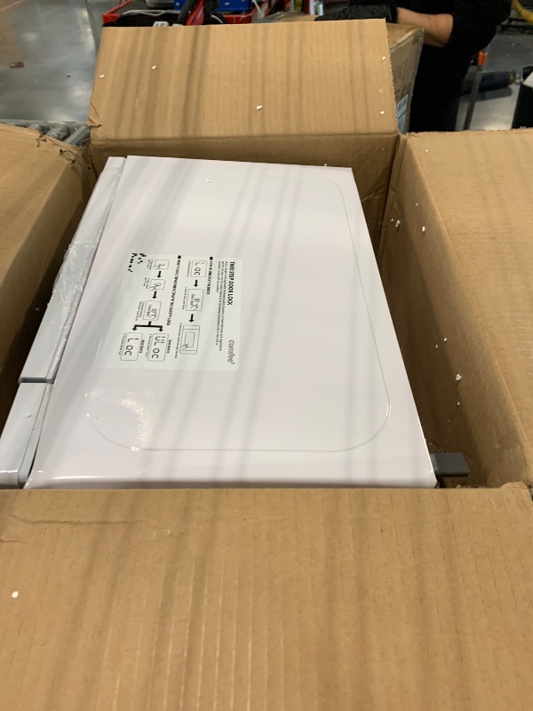 Photo 1 of *Major Damaged*
COMFEE CMO-C20M1WH Retro Microwave with 11 power levels, Fast Multi-stage Cooking, Turntable Reset Function Kitchen Timer, Speedy Cooking? Weight/Time Defrost, Memory function, Children Lock, 700W