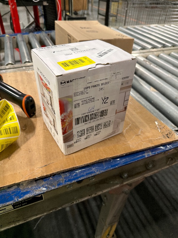 Photo 1 of ?Auto Focus and 1080P?Magcubic Mini Smart Projector with 4K Support