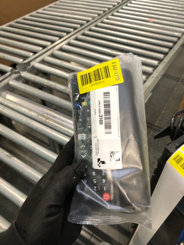 Photo 1 of ?Pack of 2? New Universal Remote for All Samsung TV Remote, Replacement Compatible for All Samsung Smart TV, LED, LCD, HDTV, 3D, Series TV