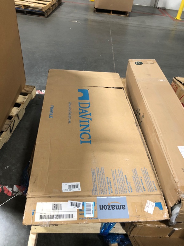 Photo 1 of ** MISSING HARDWARE**
DaVinci Birdie 3-in-1 Convertible Baby Crib with Wooden Toddler Bed & Daybed Conversion - Easy to Assemble & GREENGUARD Gold Certified - 4 Adjustable Mattress Heights - Walnut