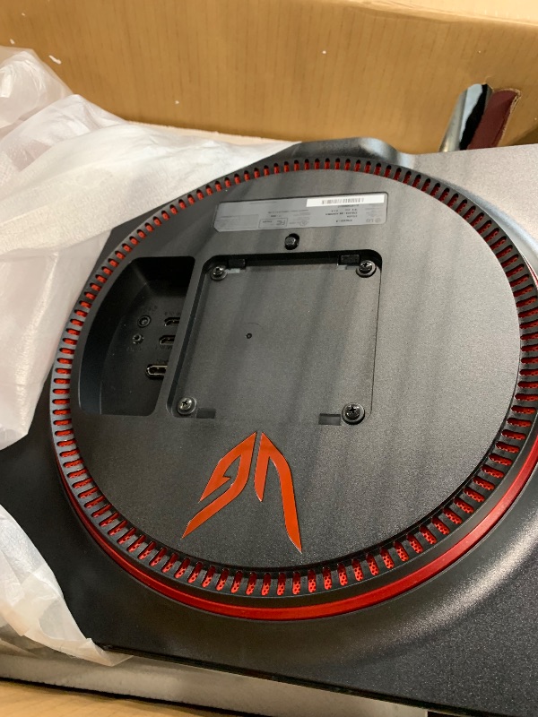 Photo 1 of LG 27GL83A-B 27-Inch Ultragear QHD 2560 x 1440 IPS Gaming Monitor, 144Hz, 1ms (GtG), NVIDIA G-SYNC, AMD FreeSync, HDR10, HDMI, DisplayPort, Tilt/Height/Pivot Adjustable Stand, Black