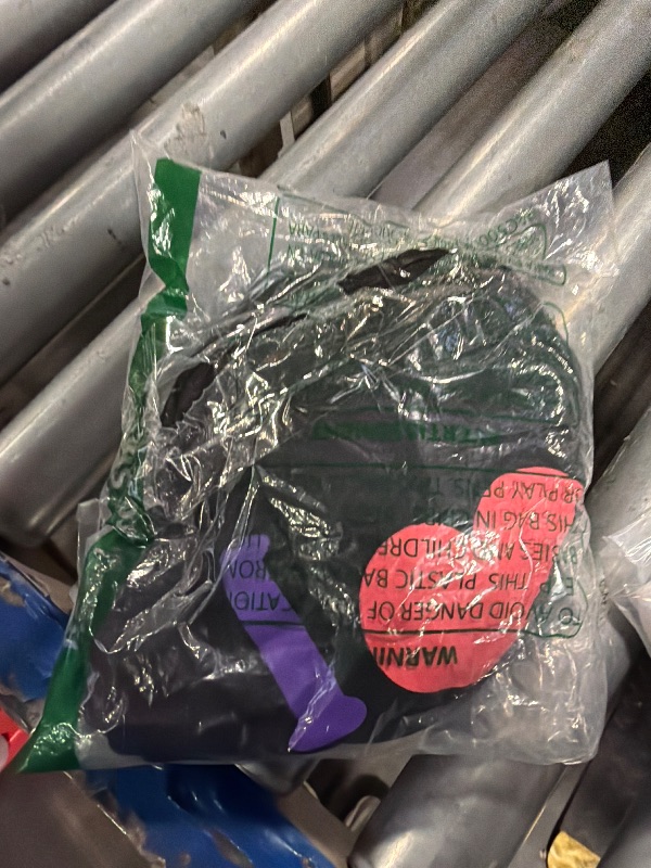 Photo 1 of ***SIMILAR ITEM**** Woman’s Sweatershirt Lips Print Causal Blouse Off The Shoulder Long Sleeve Loose Slouchy Pullover