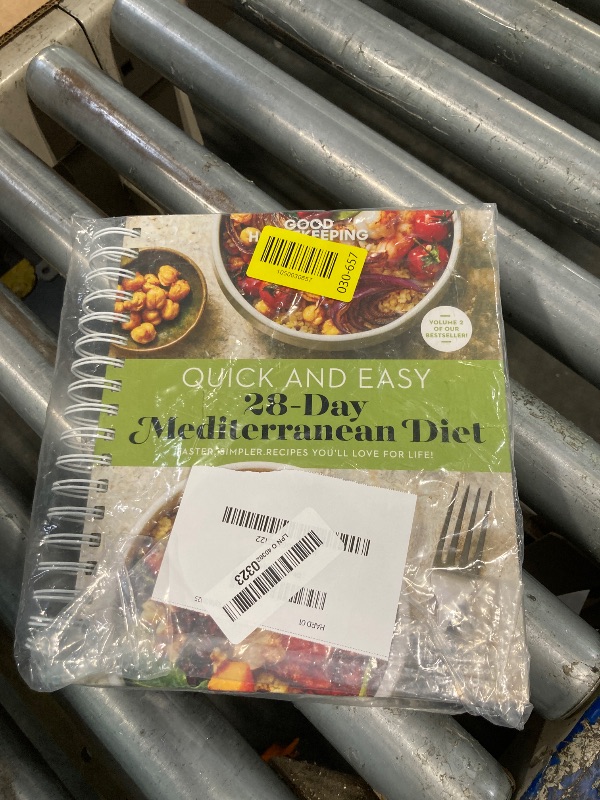Photo 1 of 
Good Housekeeping Quick and Easy 28-Day Mediterranean Diet; Delicious 30-minute recipes and a 28-day meal plan to help you lose weight, ward off diabetes, fight inflammation and boost your health