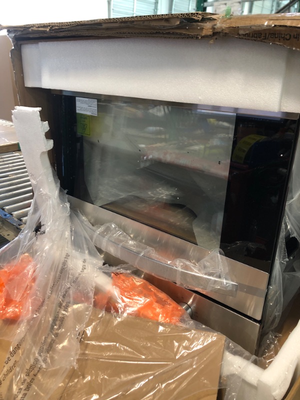 Photo 1 of *** On One SIDE, AS SHOWN IN THE IMAGE***Empava 24 inch Electric Single Wall Oven with 6 Cooking Funcitons, Built-in Convection System with Mechanical Knob Control, 24in, Stainless Steel