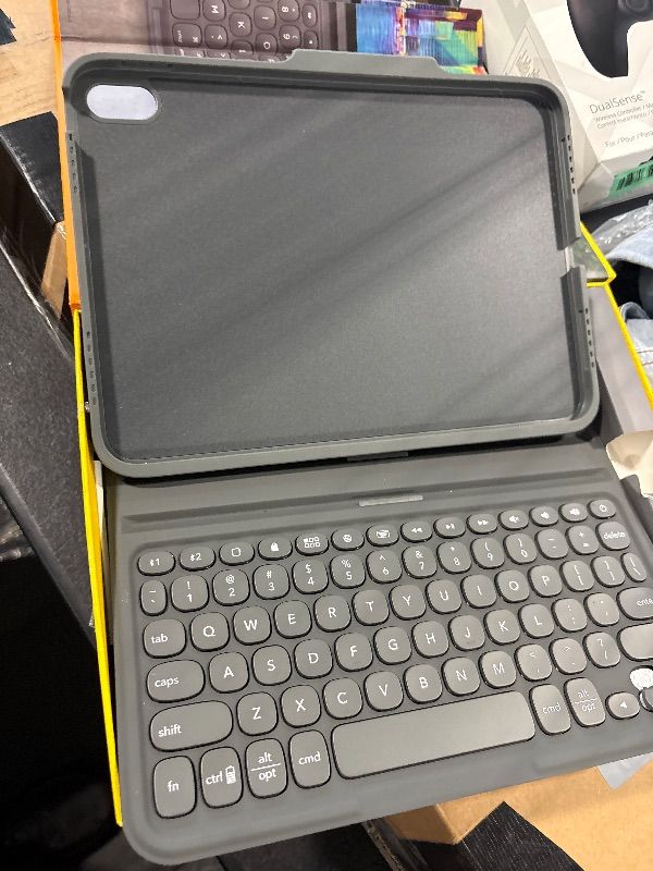 Photo 1 of *Untested*
ZAGG Pro Keys Detachable Case and Wireless Keyboard for Apple iPad 11" (A16)/ 10.9 10th GEN, Multi-Device Bluetooth Pairing, Backlit Keyboard, Apple Pencil Holder, 6.6ft Drop Protection, Lightweight