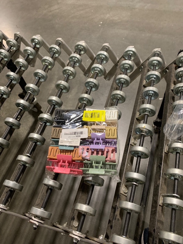 Photo 1 of ** FACTORY SEALED **Sisiaipu 12 Pcs Medium Hair Clips, 3.5 Inch, Colorful - Hair Clips for Thick and Thin Hair, Square Claw Clips, Jaw Clips, Bulk Hair Accessories for Women and Girls