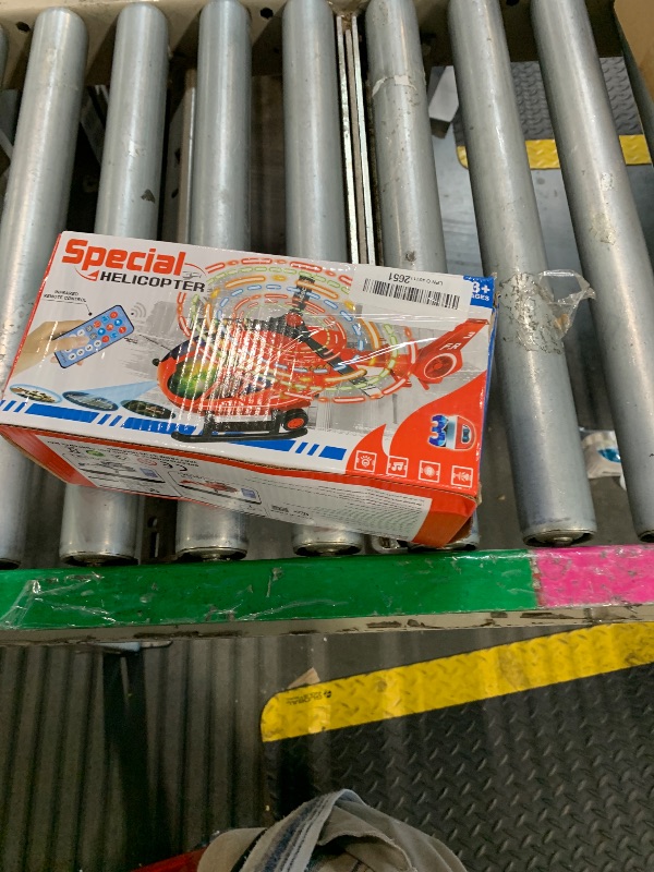 Photo 1 of *MISSING PARTS*
ele ELEOPTION Airplane Toy Infrared Remote Control Plane Toys Helicopter with Lights and Music Aeroplane Toys for 3 4 5 6 7 8 Year Old Boys Girls Kids Gift White