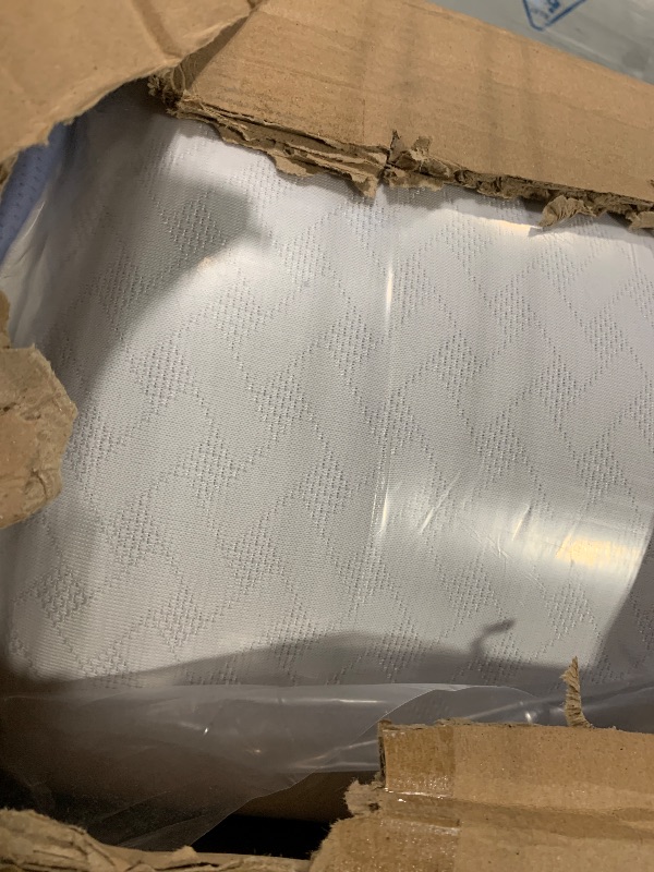 Photo 1 of ** FACTORY SEALED** ZINUS 12 Inch Queen Cooling Essential Memory Foam Mattress [NewVersion], Fiberglass Free, Medium Feel, Breathable Cooling Layers, Certified Safe Materials