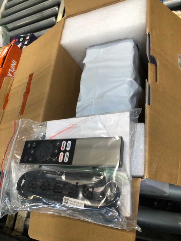 Photo 1 of [800 ANSI, Official-NetfIix] Smart Projector, Auto Focus & Keystone, Native 1080P Projector with WiFi & Bluetooth, 40-300" Display, Dolby Audio, Home Theater Projectors for Bedroom Outdoor