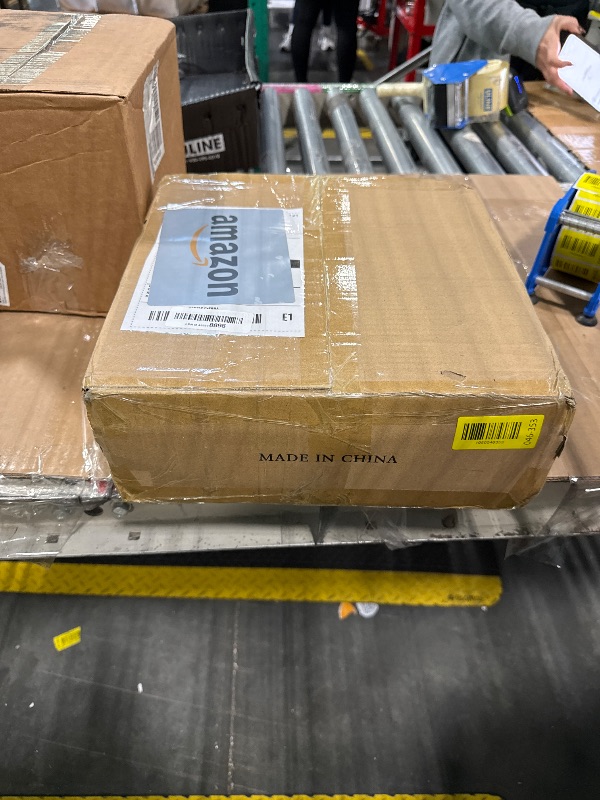 Photo 1 of ** RETAIL PRICE 42.99*****I24 IN THE BOX AND 4 CONTROL REMOTE****24 Pack LED Flameless Candles Set(14/16/18cm), Battery - Operated with 4 Remotes,Clear, Timer & Flickering/Steady Modes for Home décor, Wedding, Patio,Outdoor.