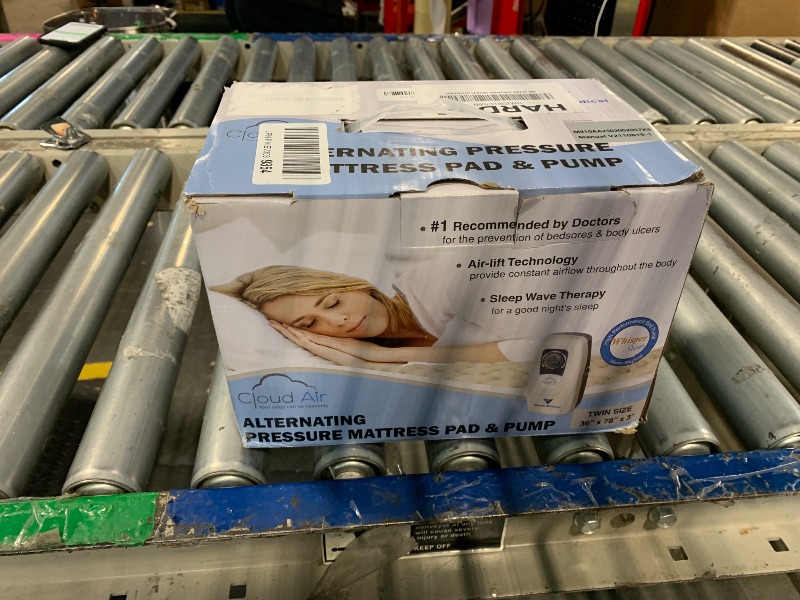 Photo 1 of **MISSING MATTRESS**
Vaunn Medical Cloud Air Whisper Quiet Alternating Air Pressure Mattress Topper with Pump Twin Size 36" x 78" x 3"