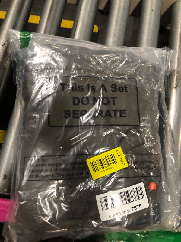 Photo 1 of **UNKNOWN IF MISSING PARTS**
Xaatren 7 Pack Women's Fitted Basic T-Shirts Bulk Crewneck Tight Short Sleeve Tee Multipack Slim Summer Casual Tops(Dark Gray, Navy Blue, Army Green, Black, Light Gray, White, Khaki,Small)