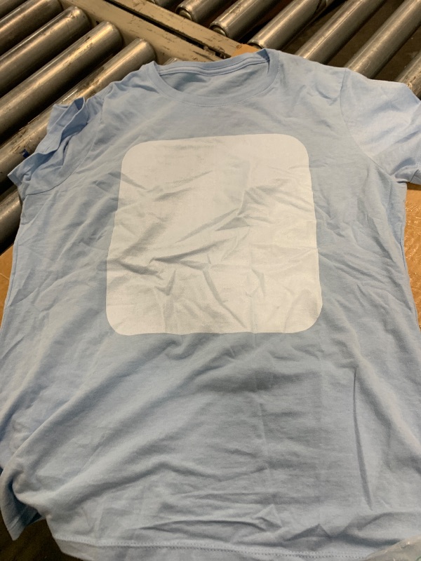 Photo 1 of  T shirt ***It's not available in that size, maybe it's a size M****