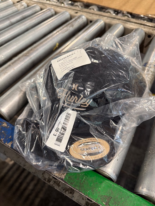 Photo 1 of **BLACK COLOR*** Hurley Mens Hat - Beach Break Trucker Water Resistant Baseball Cap