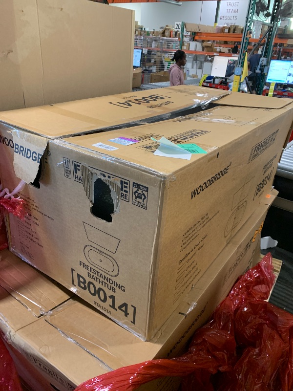 Photo 1 of *****ONLY BATHTUB****** ****NO GOLDEN PARTS*****  WOODBRIDGE 59" Freestanding White Acylic Soaking Bathtub , BTA1514-BG