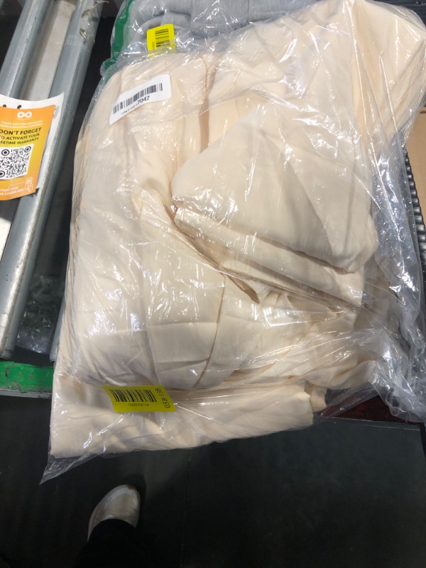 Photo 1 of *MISSING PARTS UNKNOWN*
Bedsure California King Sheet Sets - 4 Pieces Soft Cal King Sheets - Breathable & Cooling - Hotel Luxury - Easy Care Polyester Microfiber Bedding for Women, Men, Beige