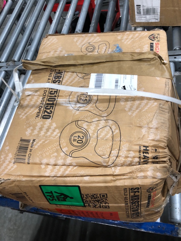 Photo 1 of ?Signature Fitness ?Wide Grip 4-Piece Kettlebell Exercise Fitness Weight Set, Include 5 lbs, 10 lbs?, ?15 lbs? and 20 lbs, Black