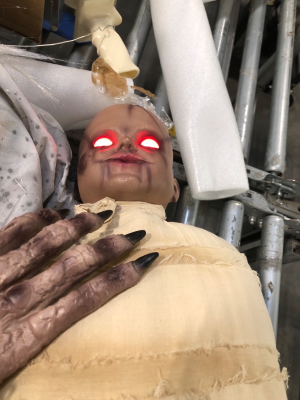 Photo 1 of ******IT WORKS WELL****** Haunted Hill Farm Life-Size 2.9-Ft Animatronic Gravely Granny by Tekky Halloween Decoration with Motion-Activated Sounds