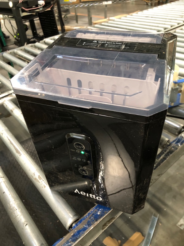 Photo 1 of ******IT TURNS ON PERFECTLY**** Aeitto Ice Makers Countertop, 9 Ice Cubes Release in 6 Mins, 26Lbs/24H, 2 Sizes of Bullet Ice Machine,Self-Cleaning Portable Ice Maker with Ice Scoop and Basket for Home Kitchen Office RV Bar, Black
