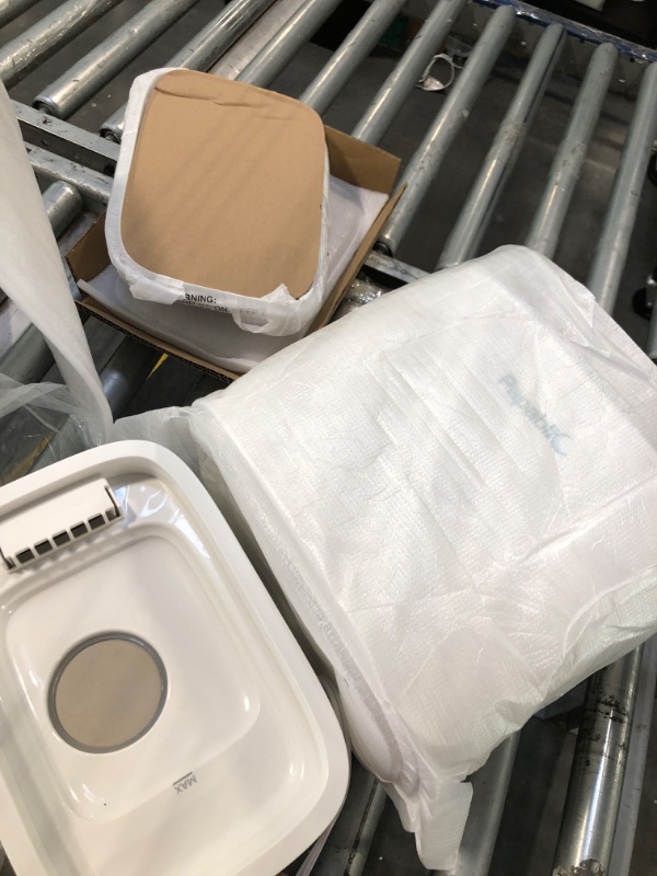 Photo 1 of *****IT TURNS ON PERFECTLY***** Papablic Baby Bottle Sterilizer and Dryer Pro, Esterilizador De Biberones, Electric Steam Sterilizer for Baby Bottles, Pacifiers, and Pump Parts, Large Capacity 10 Bottles