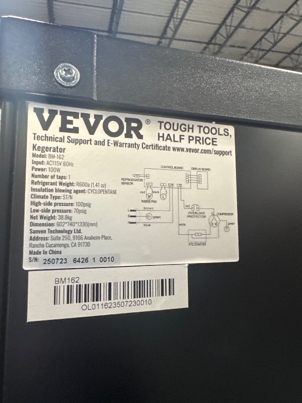 Photo 1 of ******It turns on perfectly.******** VEVOR Beer Kegerator, Dual Tap Draft Beer Dispenser, Full Size Keg Refrigerator With Shelf, CO2 Tank(No Gas), Drip Tray & Rail, 23°F- 82.4°F Temperature Control, 162L, Silver