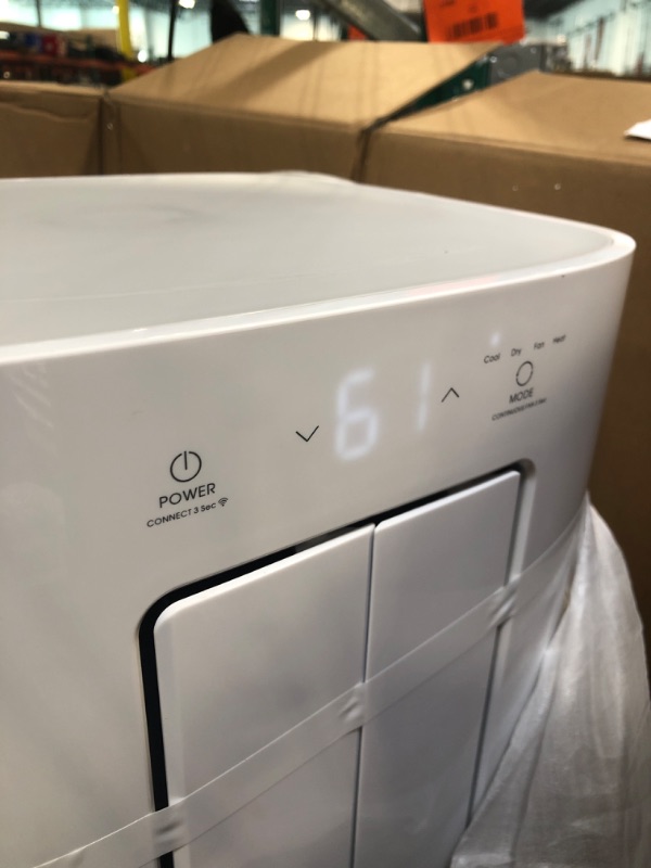 Photo 1 of *********TURNS ON PERFECTLY******* Hisense API0825UW1D Smart Inverter Twin Hose 8,000 BTU (DOE) 350 SF Heat/Cool Tower Portable Air Conditioner, White