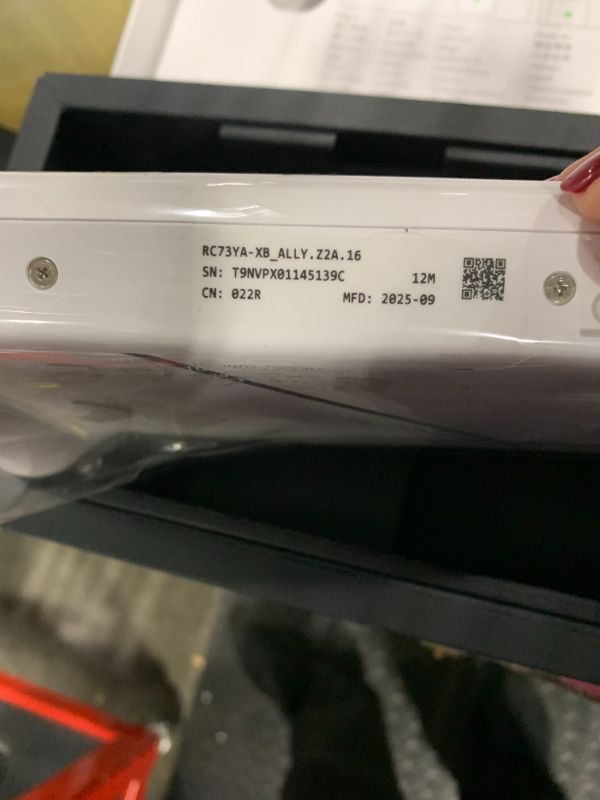 Photo 1 of **is not unlock ASUS ROG Xbox Ally – 7” 1080p 120Hz Touchscreen Gaming Handheld, 3-month Xbox Game Pass Premium included, AMD Ryzen Z2 A, 16GB RAM, 512GB SSD, White