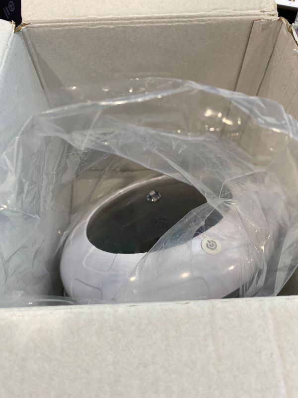 Photo 1 of *PARTIAL SET - Missing remote and 1 piece*
Cootway Floating Pool Lights w/Remote, 6.5 Inch RGB Solar Pool Lights That Float with 9 Dynamic Lighting, IP68 Waterproof Pool Floating Light, Hangable Solar Floating Light for Pools Party Garden(2)