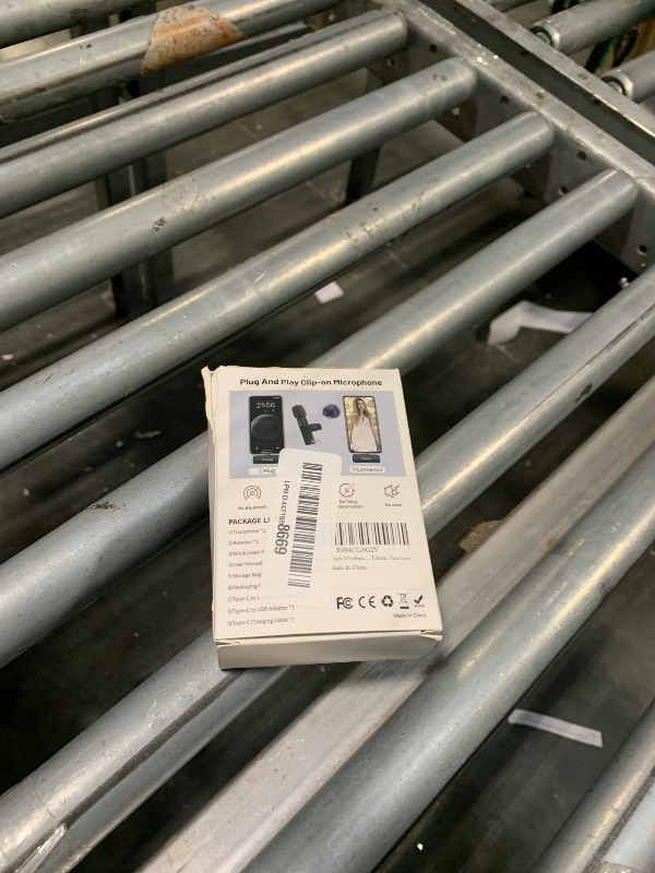 Photo 1 of (2 Mics) Wireless Lavalier Microphones for iPhone/Android/PC, 3-IN-1 Mini Noise Reduction Lapel/Clip-on Mic With Storage Bag for Video Recording, Live Streaming, Interview, YouTube, TikTok,Vlog