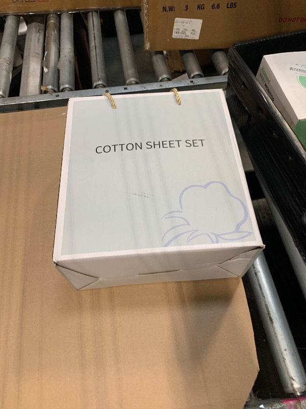 Photo 1 of Shilucheng 100% Cotton King Size Sheets Set - 600 Thread Count?Luxury Egyptian Cotton Bed Sheets?5-Star Hotel Quality Sheets, Breathable & Cooling, 16 Inch Deep Pocket - 4 Piece (White, King)