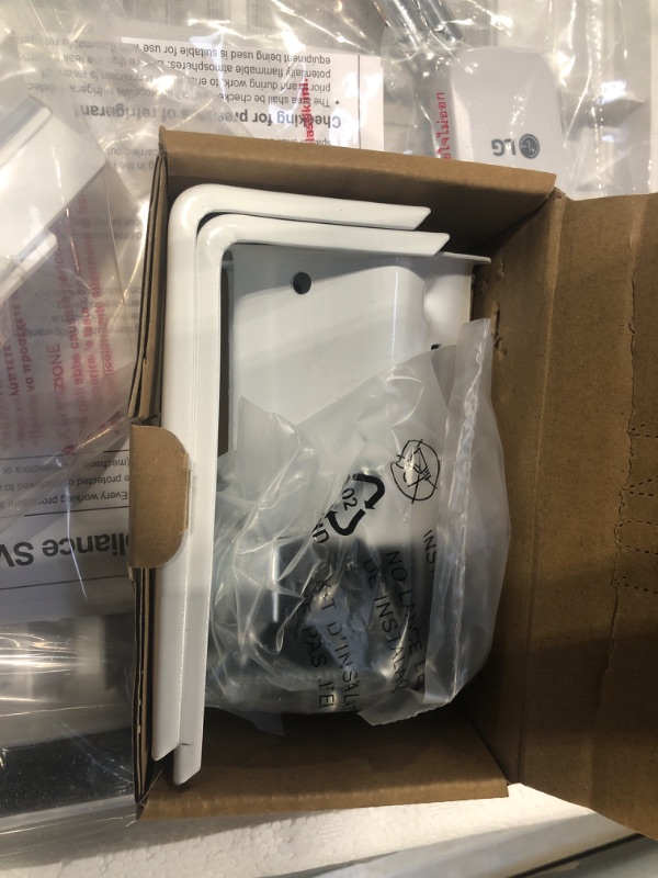 Photo 1 of *** BRAND NEW UNTESTED**** LG 23,000 BTU 230V Window-Mounted Air Conditioner with 9,200/11,200 BTU Supplemental Heat Function