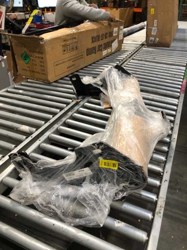 Photo 1 of ** FACTORY SEALED**SOLD AS IS NO REFUND/RETURN**
Draw-Tite 41954 Ultra Frame Class 5 Trailer Hitch, 2 Inch Square Receiver, Black, Compatible with 2015-2025 Ford F-150.