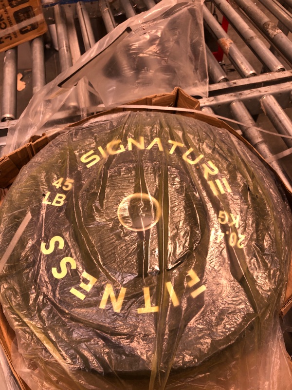 Photo 1 of ** SINGLE **
Signature Fitness 2" Olympic Weight Plates with Steel Hub - 100% Virgin Rubber
