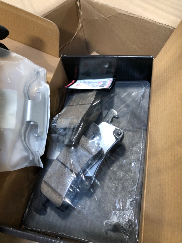 Photo 1 of ** FACTORY SEALED**SOLD AS IS NO REFUND/RETURN**
Power Stop KC1935-36 Rear Z26 Street Warrior Performance Brake Kit with Powder Coated Calipers For Ford Expedition 2002-2006, Lincoln Navigator 2003-2006 [Model Specific]