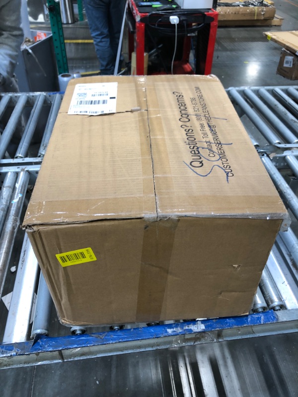 Photo 1 of ** FACTORY SEALED**Simpli-Magic Heavy Duty Padded Moving Blankets 72" x 40" – 12 Pack – Packing Blankets, Furniture Covers for Moving