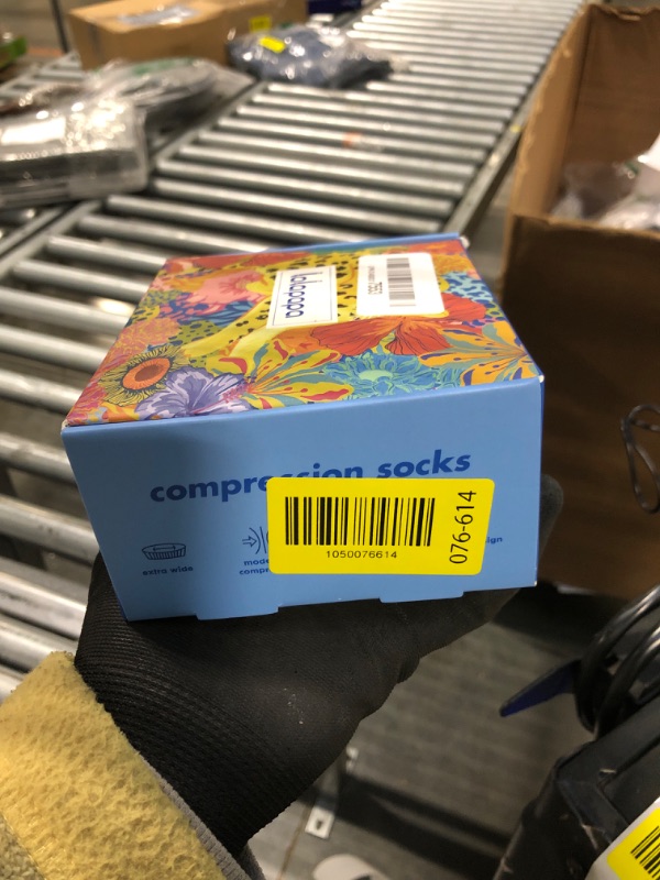 Photo 1 of ** FACTORY SEALED**Lalapapa Cotton Compression Socks for Women Men - 2 Pairs 20-30mmHg Circulation Arch Support Socks, Comfortable Breathable, Warm Oat & Beige, L / XL