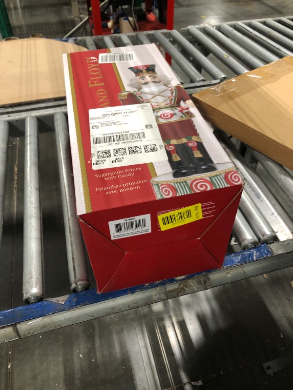 Photo 1 of ** BROKEN**
Fitz & Floyd Nutcracker Sugarplum Prince with Candy, 16.5 Inch, Multicolor