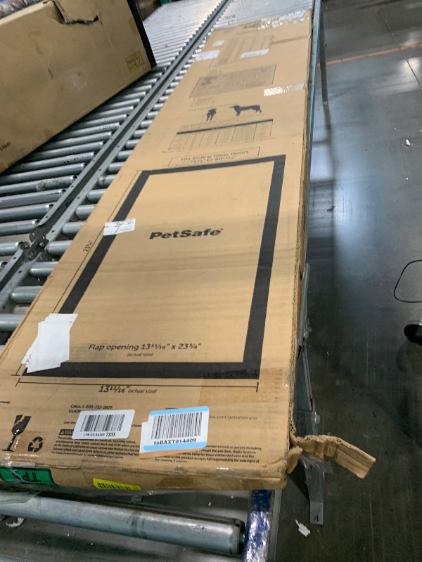 Photo 1 of ** MANUAL INCLUDED** PetSafe Sliding Glass Pet Door - No-Cut DIY Install Doggy Door for Renters - Aluminum Frame - Adjustable Height 75 7/8" to 81" - Ideal for Extra Large Dogs Up to 220 lb - White