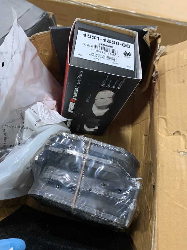 Photo 1 of ** SET** R1 Concepts Front and Rear Brake Kit For 2018-2019 BMW M550i xDrive| Blank Brake Rotors| Optimum OEP Brake Pads and Rotors Kit| Hardware included