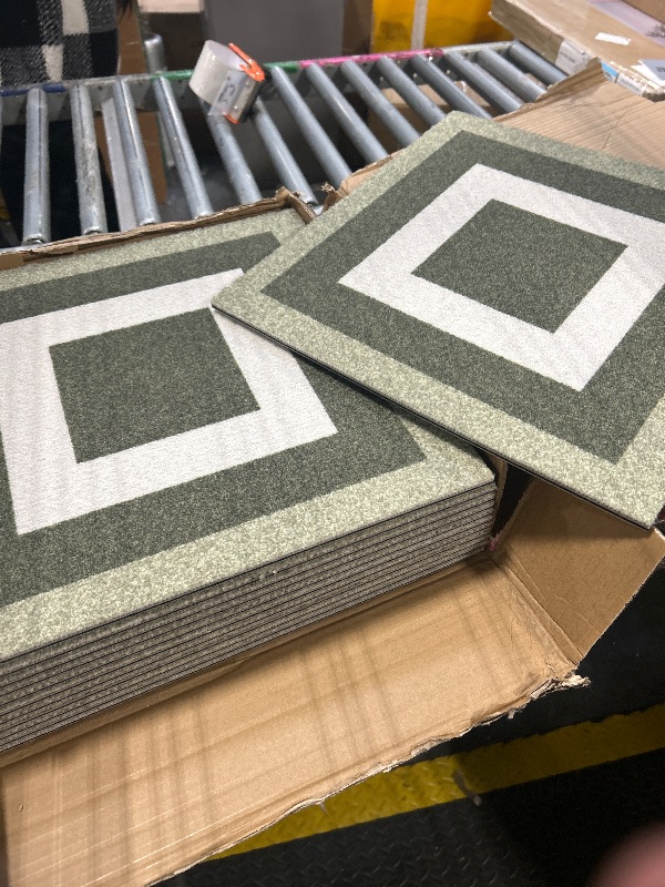 Photo 1 of ****SIMILAR ITEM****12 PIECES****
Kitchen Floor Rugs Non Slip, Kitchen Floor Mats for in Front of Sink, Kitchen Mats For Floor Waterproof, Non Skid Kitchen Mats for Floor, Absorbent Runner Rugs For Kitchen(Size:120X140cm,Color:E)