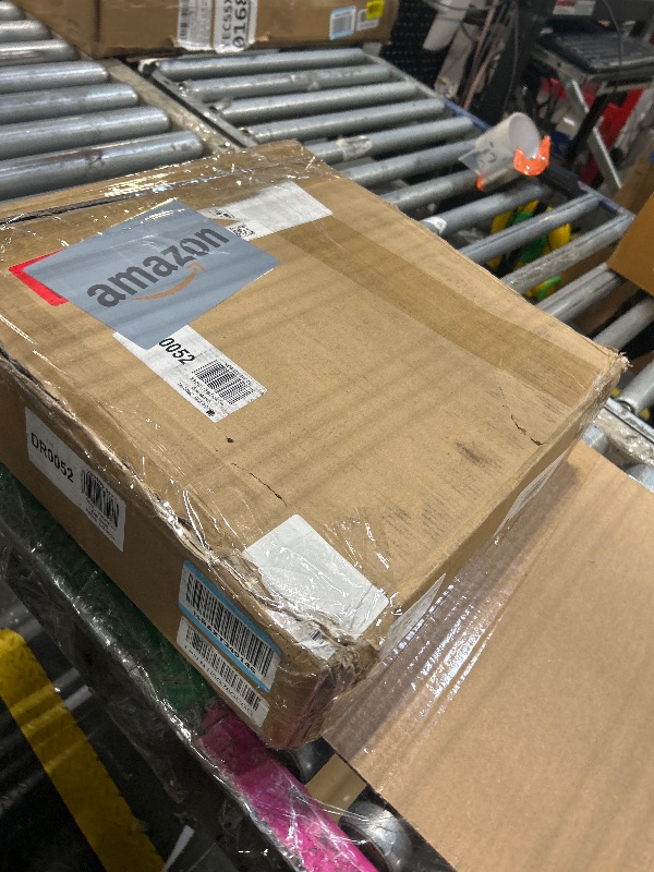 Photo 1 of ****SIMILAR ITEM****12 PIECES****
Kitchen Floor Rugs Non Slip, Kitchen Floor Mats for in Front of Sink, Kitchen Mats For Floor Waterproof, Non Skid Kitchen Mats for Floor, Absorbent Runner Rugs For Kitchen(Size:120X140cm,Color:E)