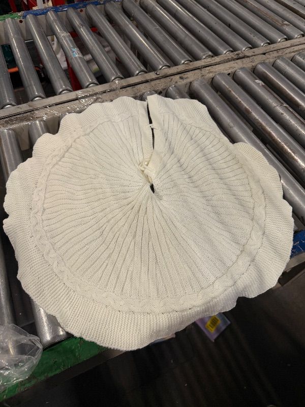 Photo 1 of ******SMALL****PUKUPIG 24 Inch White Knitted Small Christmas Tree Skirt, Chunky Cable Knit with Braided Border, Perfect for Xmas Holiday Decorations