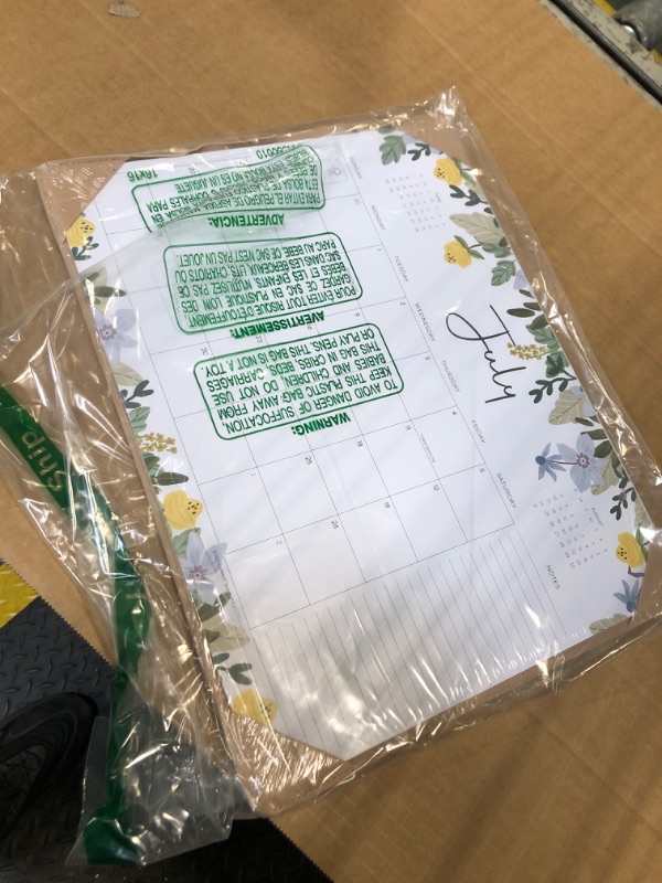 Photo 1 of **MISSING PARTS**STARTS AT JULY**
Cabbrix Desk Calendar 2026 with Desktop Mat, Floral Desk Pad Calendar 15 x 12 Inch 18 Months Runs From January 2026 to June 2027, Desk Blotter Calendar for Home School and Office (Floral)