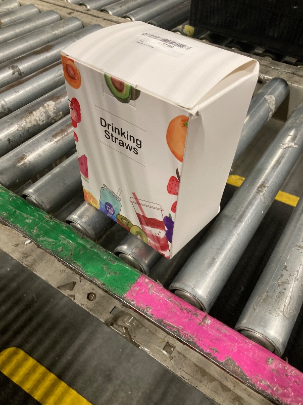 Photo 1 of [1000 Pcs] Black Disposable Cocktail Short Straws - 5 Inch Length 0.16 Inch Diameter Coffee & Cocktail Stirrers Plastic Straws for Whiskey,Bar,Club,Soda,Cocktail,Teas