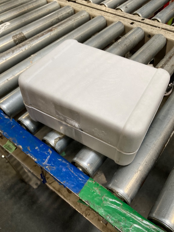 Photo 1 of **MISSING CHARGER** Beats Studio Pro - Premium Wireless Over-Ear Headphones- Up to 40-Hour Battery Life, Active Noise Cancelling, USB-C Lossless Audio, Apple & Android Compatible - Navy